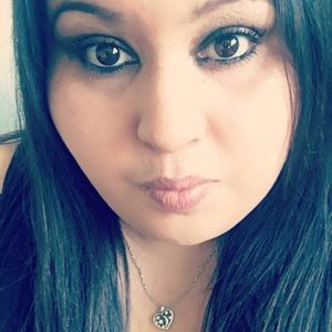 Meet your Posher, Lorena